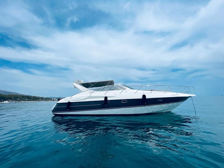 Marbella: Puerto Banús 2-hour luxury catamaran - Who will enjoy this most?