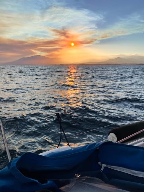 Marbella: Sunset Luxury Sailing Cruise in Puerto Banús - Setting out from Puerto Banús