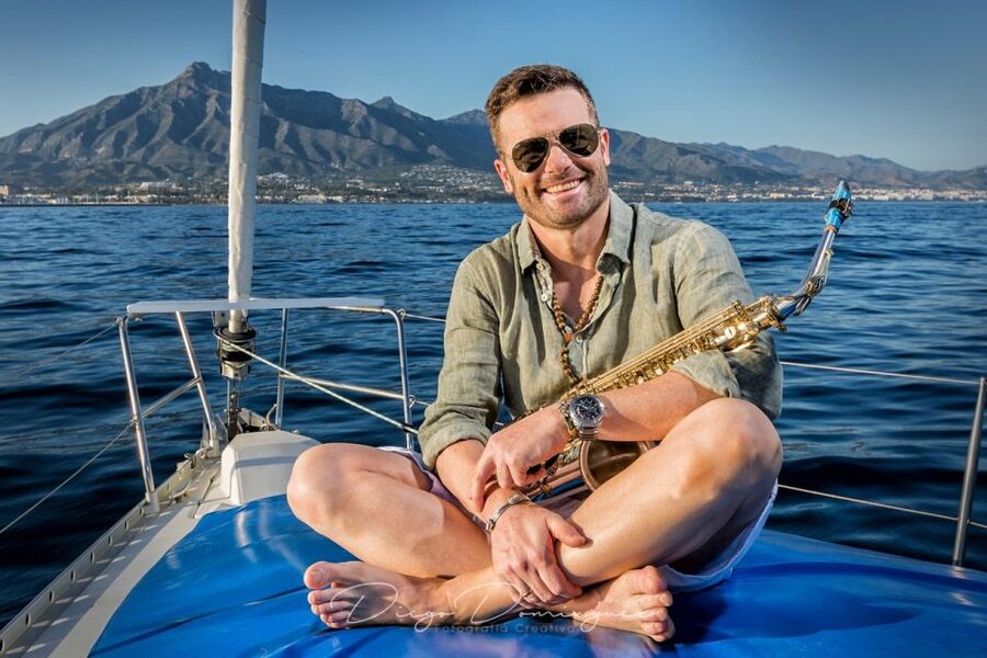 Marbella: Sunset Luxury Sailing Cruise in Puerto Banús - The captains and the feel on board