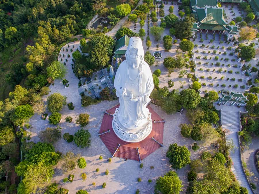 Marble Mountains, Am Phu Cave, Linh Ung Pagoda Luxury Tour - Am Phu Cave and Buddhist ideas about the afterlife