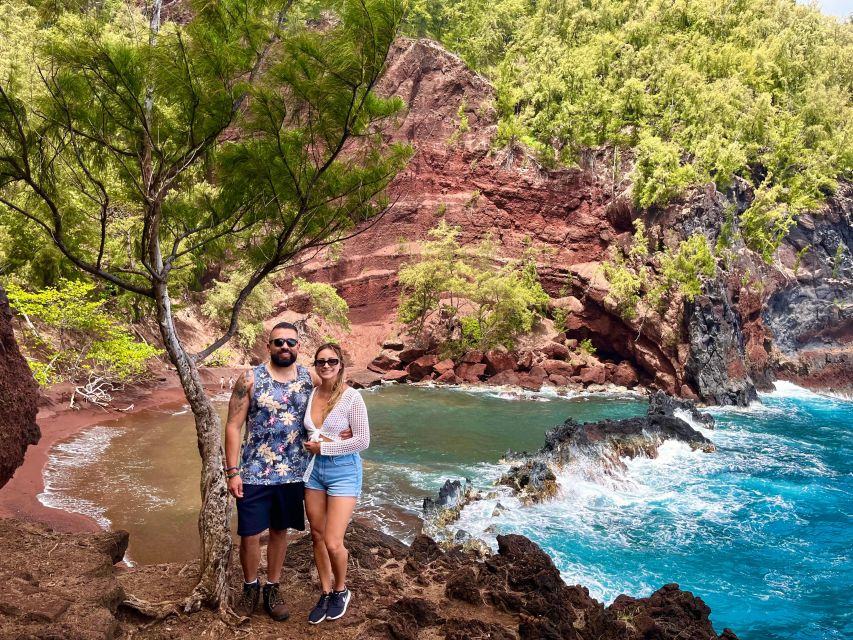 Maui: VIP Road to Hana Private Tour in Convertible SUV - Hāna, lava tubes, and roadside markets