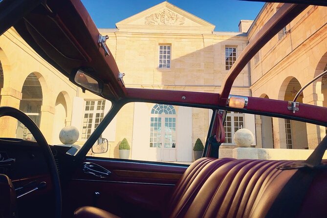 Médoc luxury wine tour aboard a Citroën DS Limousine Convertible - Why the Citroën DS changes the Médoc experience