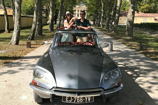 Médoc luxury wine tour aboard a Citroën DS Limousine Convertible - Guillaume’s personal approach