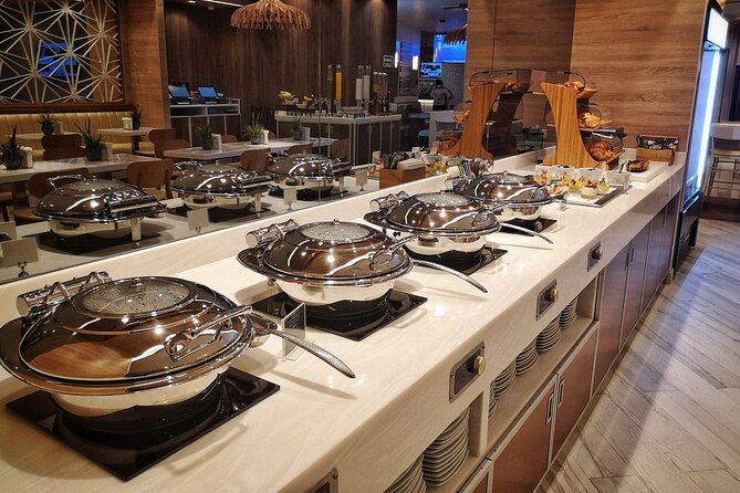 Mera VIP Lounge at Cancun International Airport - Terminal 4: useful extras, but capacity still matters