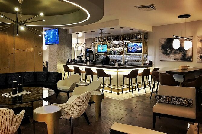 Mera VIP Lounge at Cancun International Airport - Food, open-bar drinks, and what costs extra