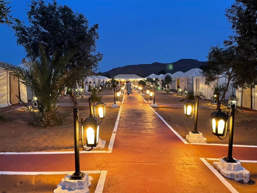 Merzouga: 1-Night in the luxury camp. camel ride & Dinner - Who will enjoy this Merzouga night most