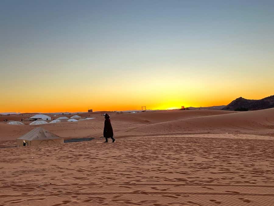 Merzouga: Overnight in Luxury camp with camels dinner - Dinner, music, and the practical side of camp life