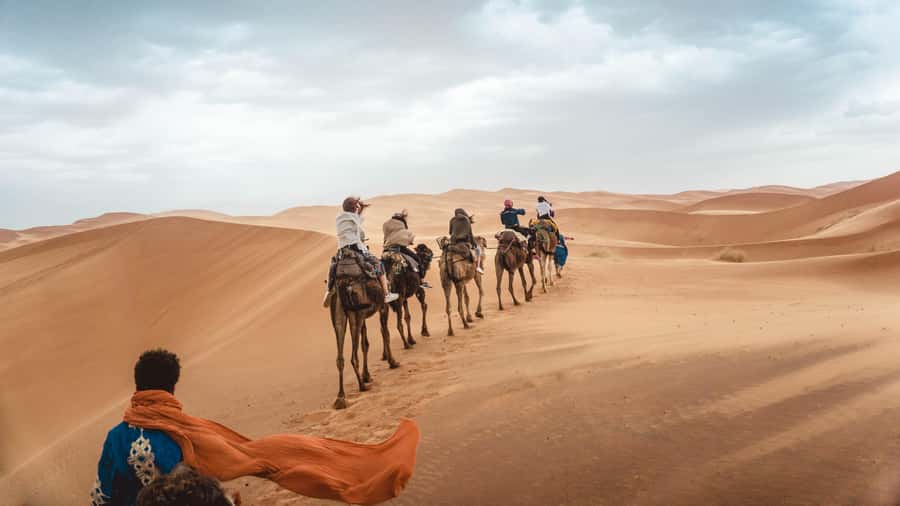 Merzouga: Overnight Stay in Luxury Desert Tent with Dinner - Sunset in the dunes
