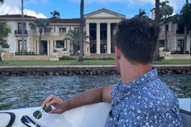 Miami Express Private Boat a 1- Hour Luxury Experience - What is not included