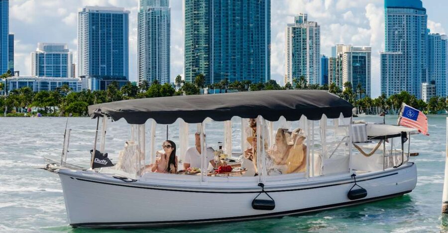 Miami: Luxury E-Boat Cruise with Wine and Charcuterie Board - Key points to know before booking