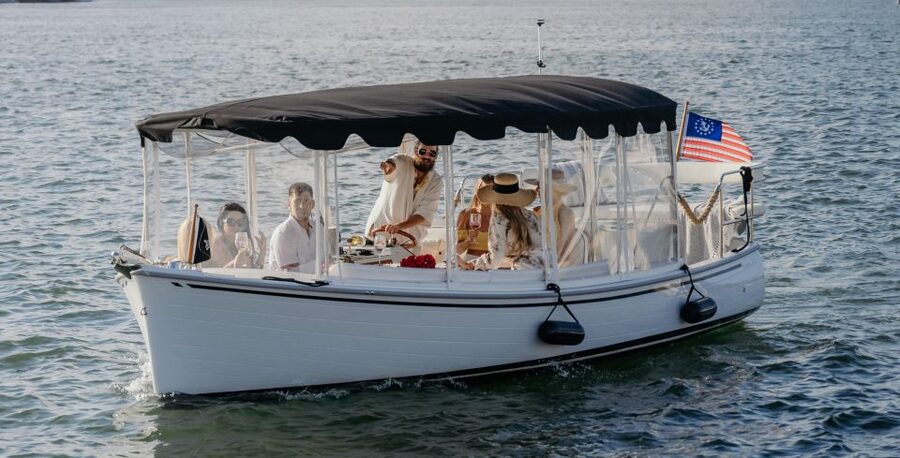 Miami: Luxury E-Boat Cruise with Wine and Charcuterie Board - Skyline views from Brickell to Downtown