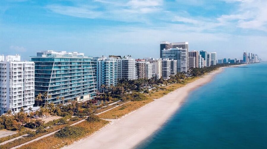 Miami: Private Luxury Airplane Tour with Champagne - Wildlife Below the Wings