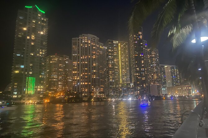 Miami Sightseeing Cruise on a Luxury Yacht - South Beach, Fisher Island, and the Port of Miami