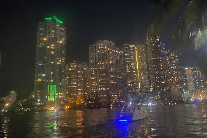 Miami Sightseeing Cruise on a Luxury Yacht - Seating, shade, air conditioning, and comfort