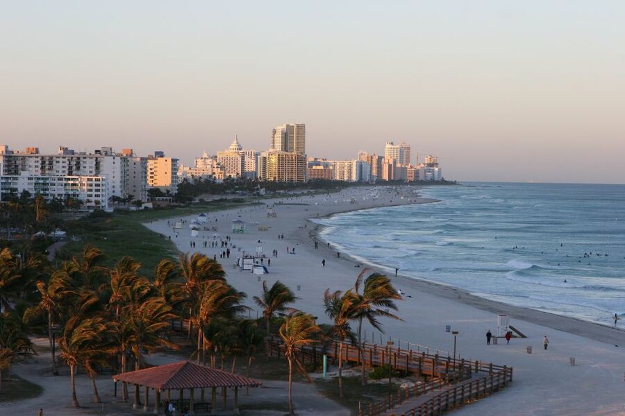 Miami Sunset: Private Luxury Airplane Tour - What the $125 price really includes