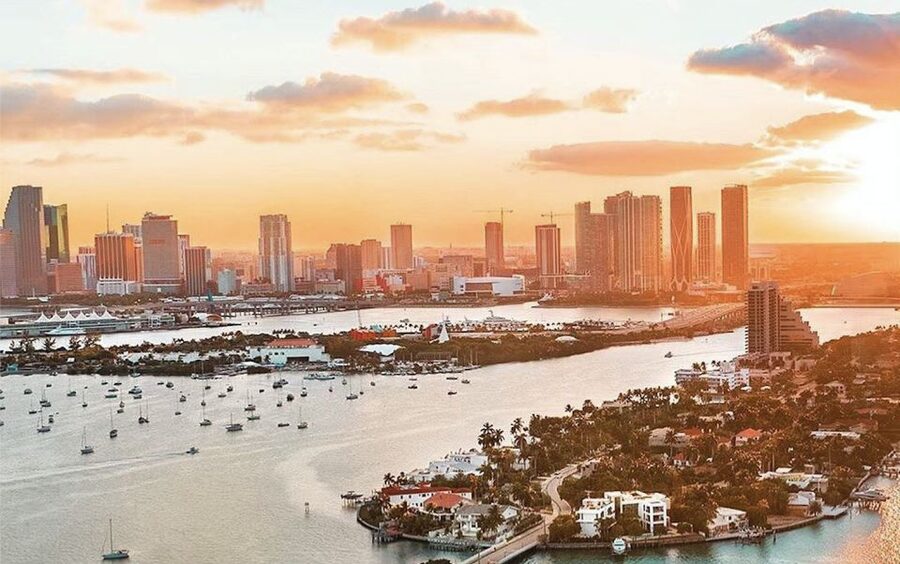 Miami Sunset: Private Luxury Airplane Tour - Taking off from Miami Executive Airport