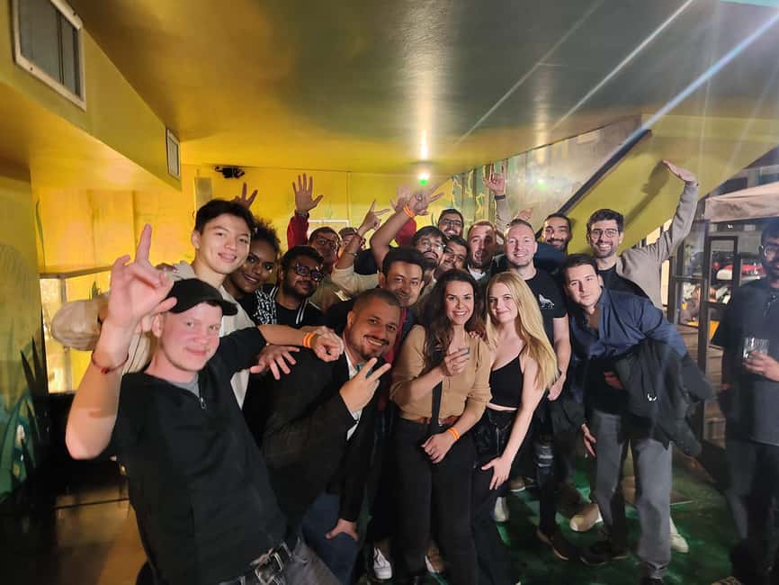 Milan: Ultimate Bar Crawl with Shots and VIP Club Access - Starting at Ostello Bello on Via Medici