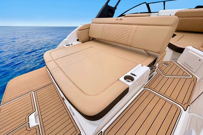 ❖ Milos: Luxury Private Cruise—Kleftiko Sarakiniko Poliegos - What this Milos cruise actually feels like
