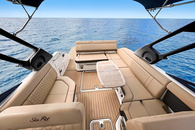 ❖ Milos: Luxury Private Cruise—Kleftiko Sarakiniko Poliegos - The North Cruise: Sarakiniko, caves, and quieter water