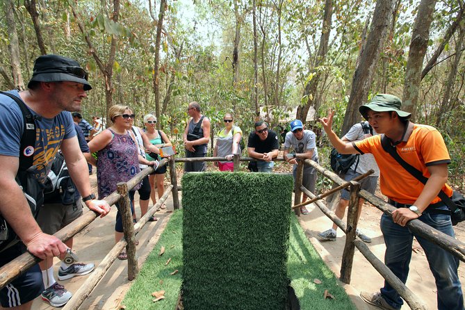 Morning CuChi Tunnels-Tapioca-Secret Traps Luxury Speedboat 2Ways - Tapioca, hot tea, and a Vietnamese lunch
