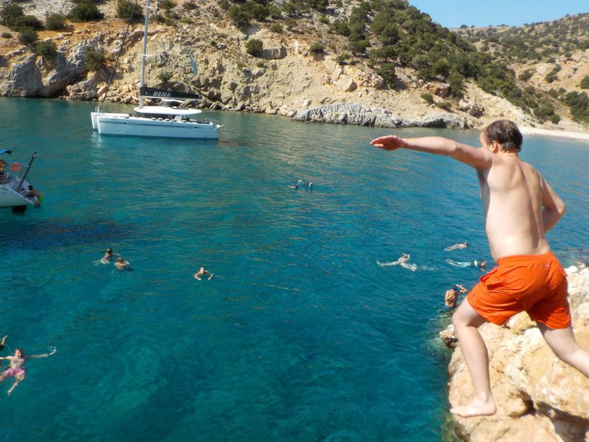 Naxos: Luxury Catamaran Day Trip with Lunch and Drinks - Greek Lunch, Wine, and Simple Onboard Hospitality