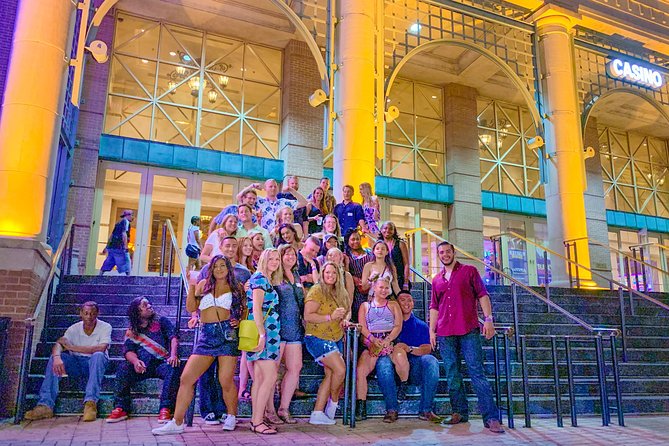 New Orleans VIP Bar and Club Crawl - The middle stops: entertainment matters more than the bar itself