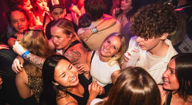 Nice: Bar/Pub Crawl with Free Shots and VIP Entry - Walking through Nice’s Old Town after dark