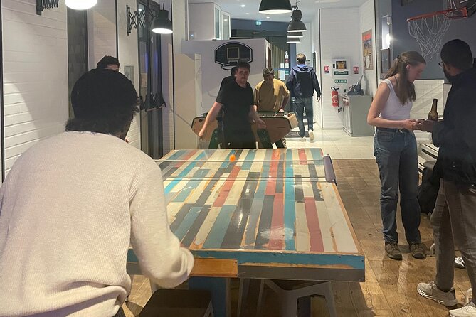 Nice: Pub Crawl Yellow – Social Bars, Games & VIP Club Entry - Town Club at midnight