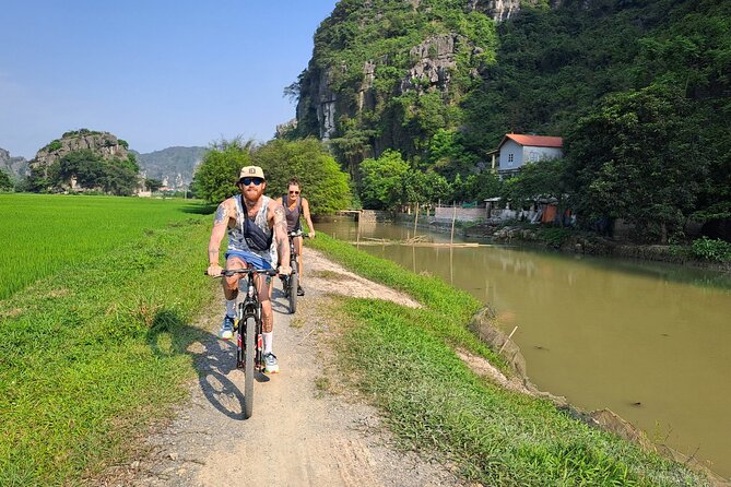 Ninh Binh Luxury Day Tour by Limousine- Small Group- All included - Choosing between the Ninh Binh itineraries