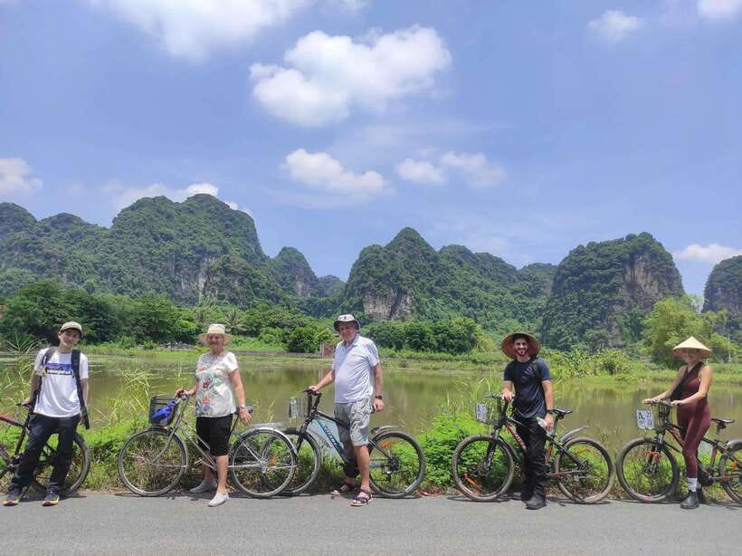 Ninh Binh Luxury Day Tour - Small Group - All included - Mua Cave and the climb to Ngoa Long Mountain