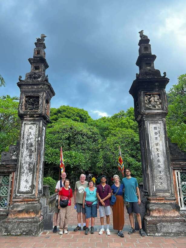 Ninh Binh Luxury Day Tour - Small Group - All included - Vietnamese lunch and what the price covers