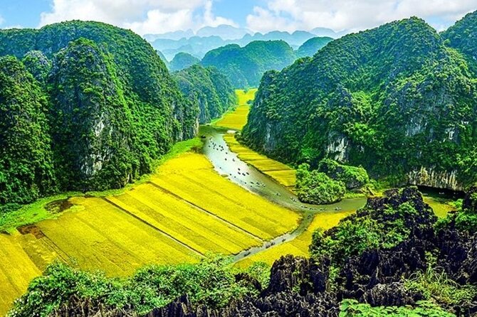 Ninh Binh Private VIP Tour - Tam Coc by boat, with caves and karst scenery