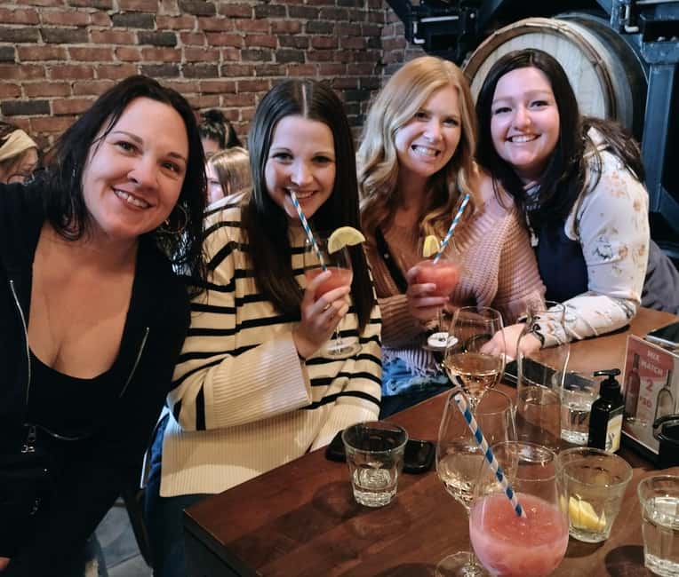 NON BUS VIP GMC YUKON Old Mission Traverse City Wine Tour - Key points to know before you book