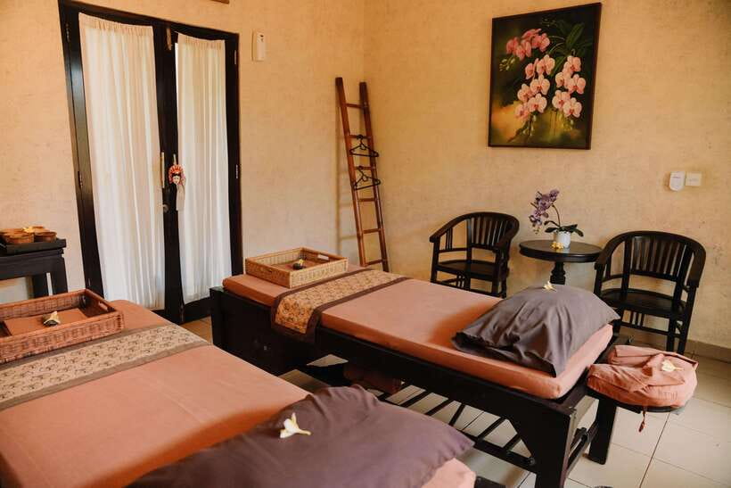 Nusa dua: Luxury Spa Bali Massage, Scrub, Flowerbath 2 hour - Ending With a 15-Minute Flower Bath