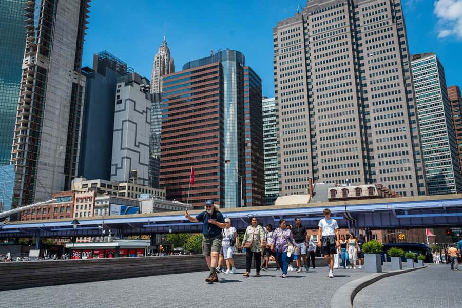 NYC: Half-Day Luxury Bus Tour of Top Highlights - Rockefeller Center gives you the first real walk-around