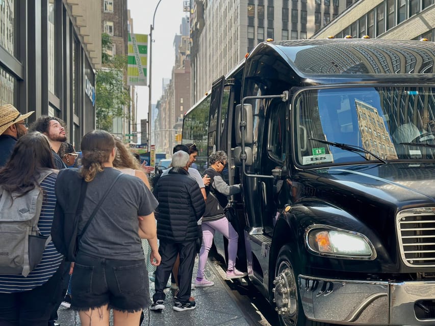 NYC: Half-Day Luxury Bus Tour of Top Highlights - Empire State Building, Flatiron Building, and Washington Square Arch