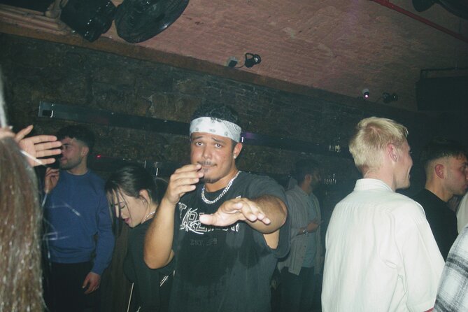OG Barcelona Night Adventure — 3 Bars, 3 Shots & VIP Club Entry - Why the group atmosphere matters
