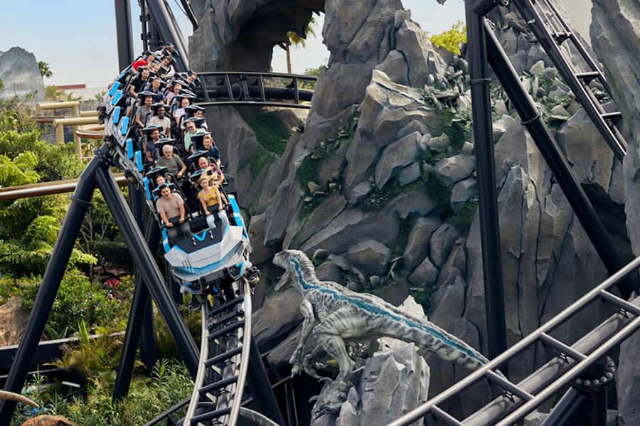 Orlando:Universal Studios 2-Park 1-Day VIP Experience Ticket - Backstage access and the parts most people cannot see