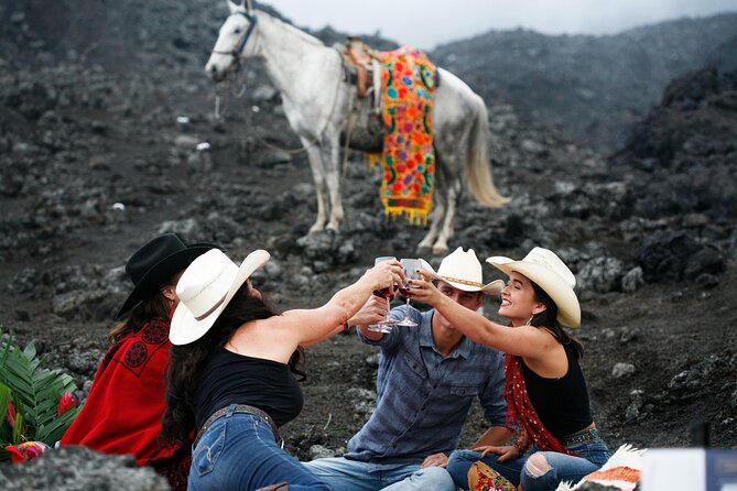 Pacaya Volcano Luxury Sunset Horseback Riding Tour/ Dinner Cooked by-Lava Chef - Meeting your Guatemalan horse