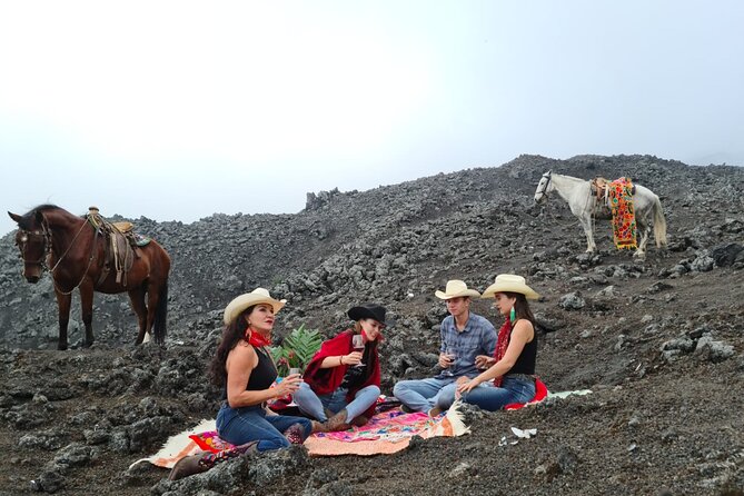 Pacaya Volcano Luxury Sunset Horseback Riding Tour/ Dinner Cooked by-Lava Chef - Pizza cooked by the lava chef