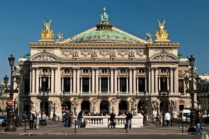 Paris Airport Transfer: Paris to Paris Airport CDG by Luxury Van - Communication and the human side of the service