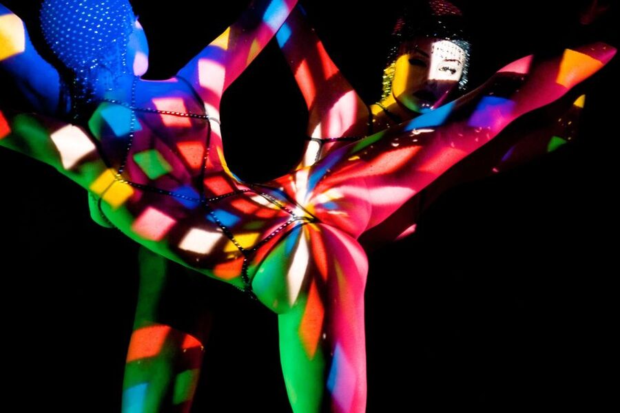 Paris: The Crazy Experience, a VIP tour of the Cabaret - The dancer’s view of cabaret life