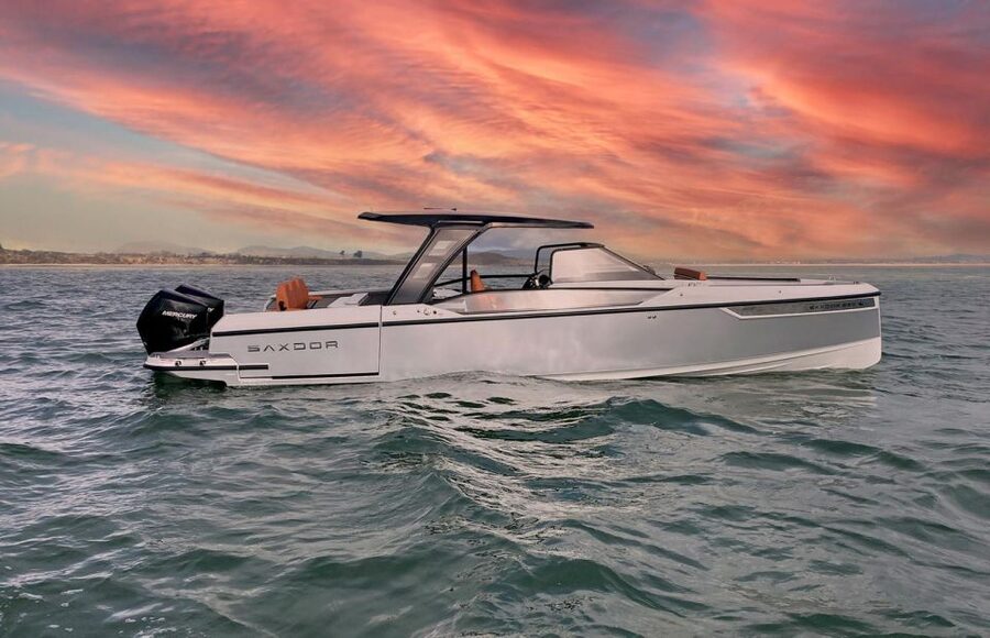 Paros: Private Paros and Antiparos Luxury Speedboat Tour - Faneromeni Beach and the value of unhurried stops