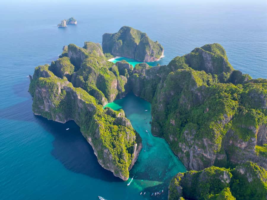 Phi Phi: Luxury Private Longtail Boat to Maya Bay with Lunch - Meeting at The Coffee Club in Koh Phi Phi