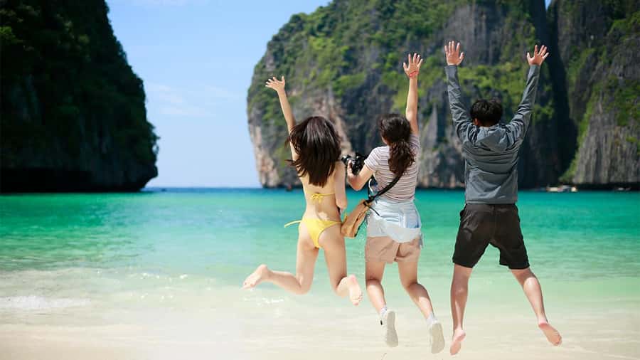 Phuket: Indigo Luxury Yacht to Phi Phi, Maya & Maithon - Service Quality and the Real Comfort Level