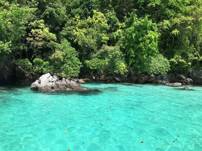 Phuket: KHAI ISLANDS TOUR with LUXURY SPEEDBOAT - The guide and crew can shape the day