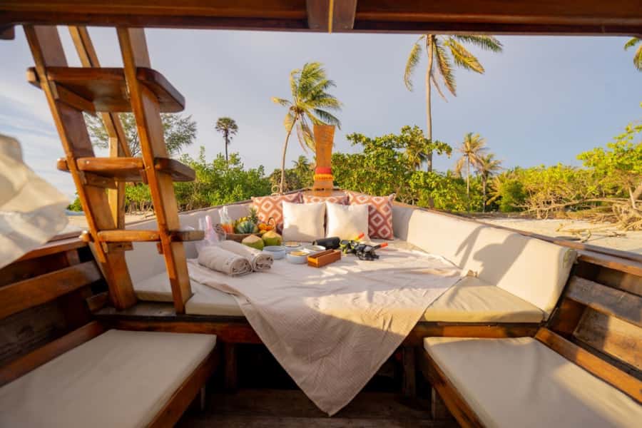 Phuket: Luxury Private Longtail Boat Islands Discovery Tour - Khai Nui: the best place to start in the water
