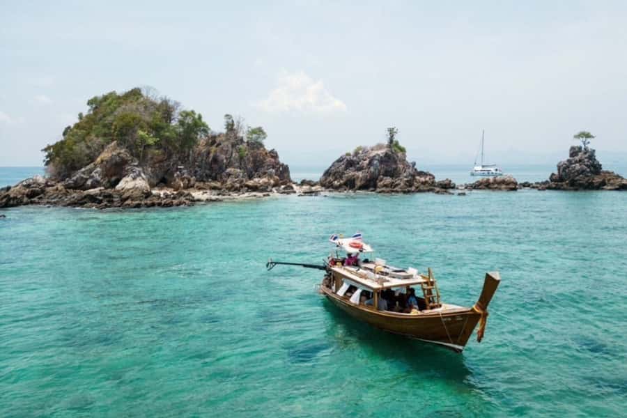 Phuket: Luxury Private Longtail Boat Islands Discovery Tour - The busy side of Khai Nok