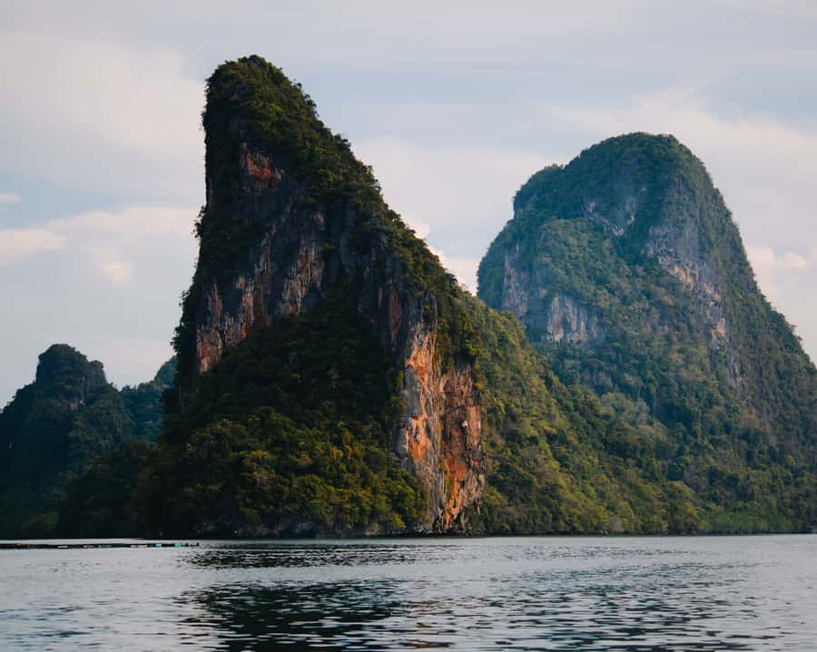 Phuket: Luxury Small Group Phang Nga and Beyond Tour - Food, service, and the crew
