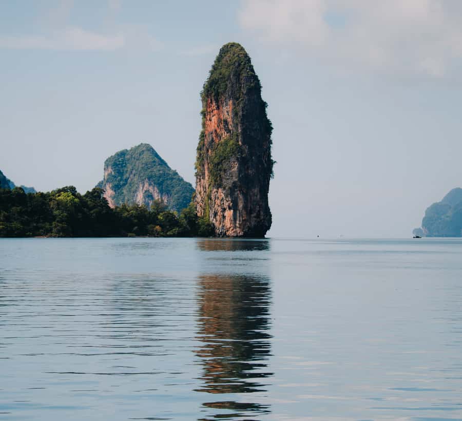 Phuket: Luxury Small Group Phang Nga and Beyond Tour - Koh Hong by sea canoe